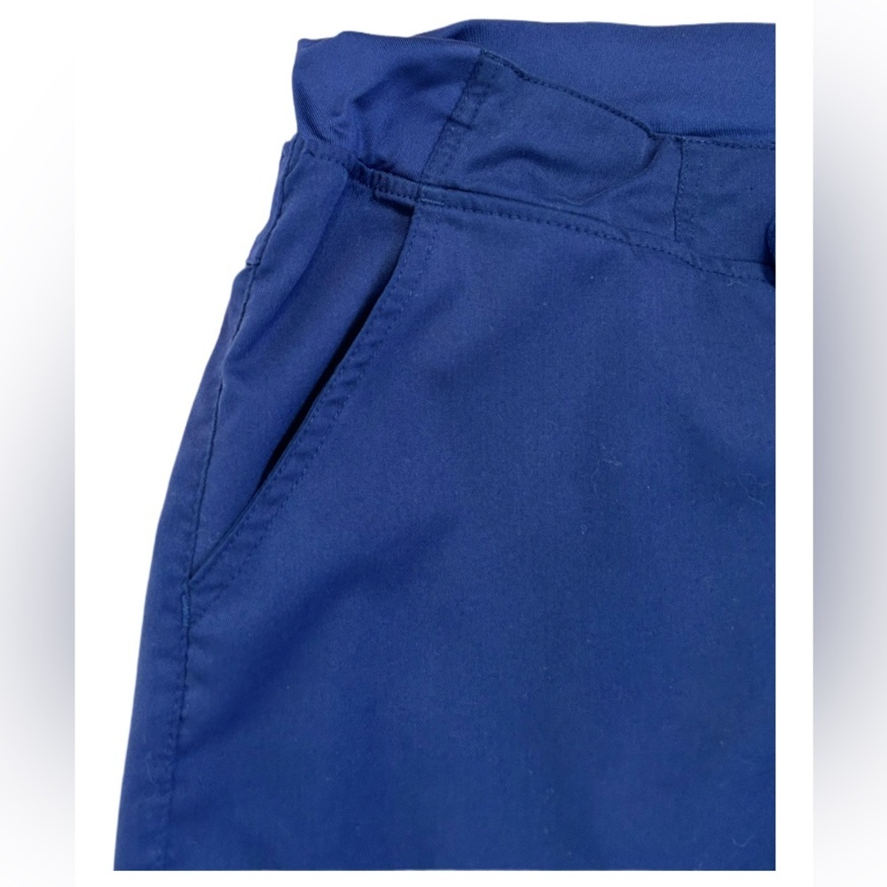Greys Anatomy By Barco Woman’s Medium Active Blue V-Neck Scrub Top & Bottoms - Picture 11 of 15
